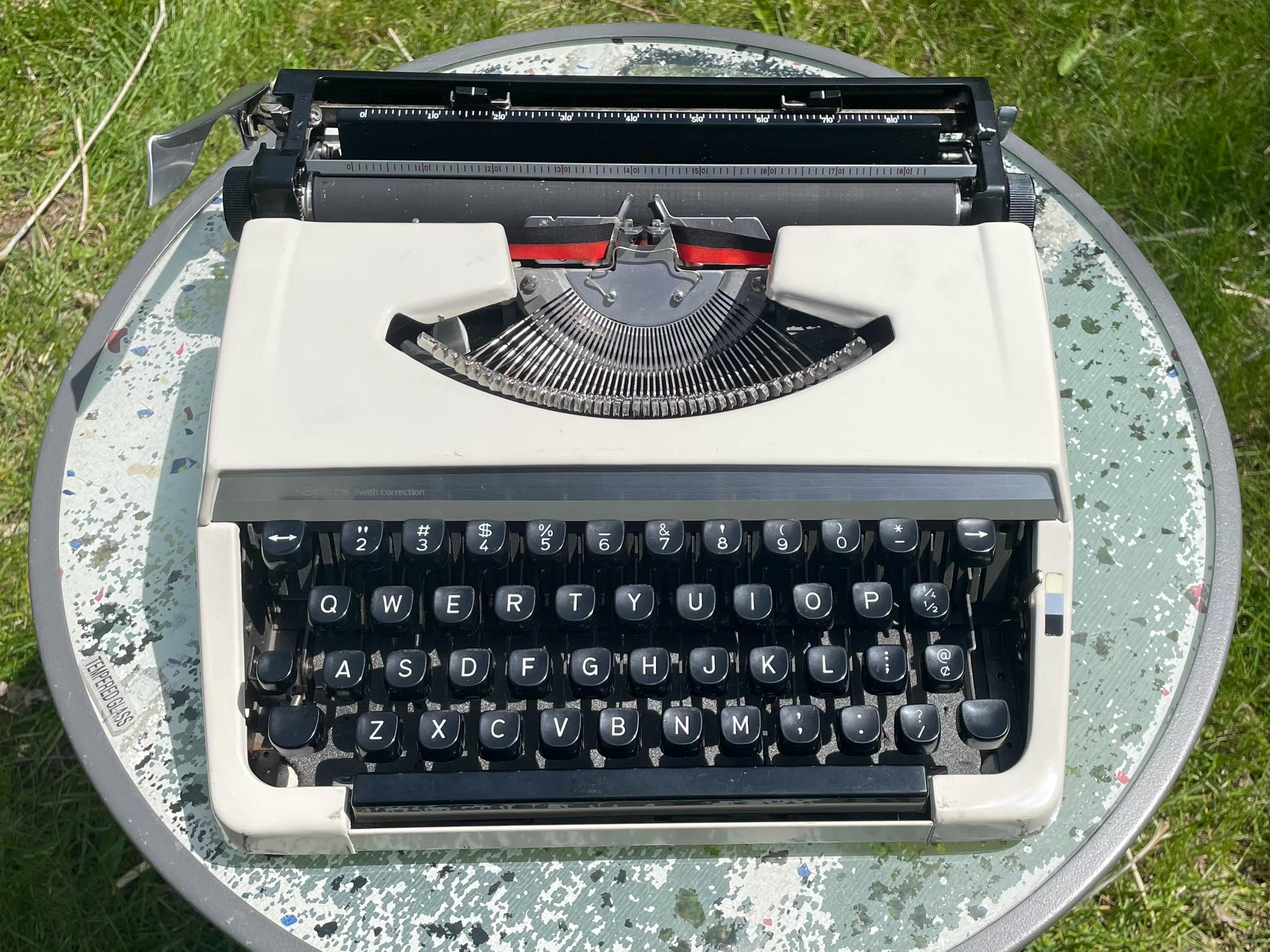 Daisy wheel typewriter - Etsy 日本