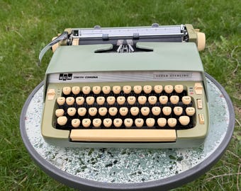 Working Smith-Corona Typewriter: Super Sterling | Vintage 1968 | Portable Typewriter | Green | Manual | Made in U.S.A.
