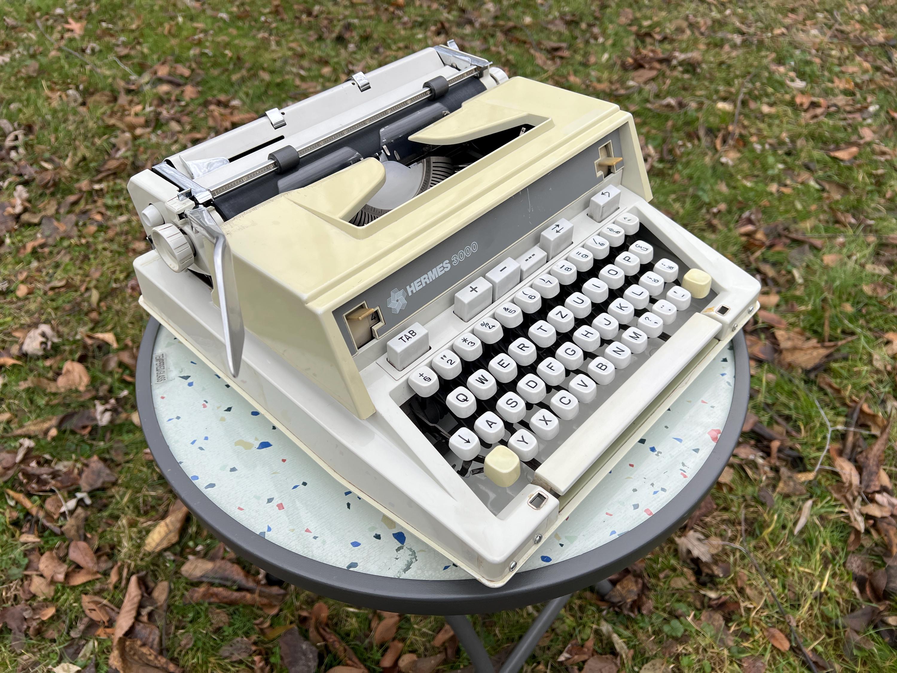 Hermes 3000 Typewriter - Etsy