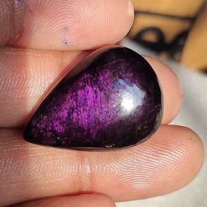 Natuurlijke purpuriet peervorm cabochon losse edelsteen, topkwaliteit purpuriet edelsteen, edelsteen hanger, 37 kt. 28 x 20 x 7 mm