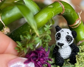 Crochet Tiny Panda, Miniamirugumi Panda Bear 1 inch tall, Gift for Panda Lovers, Dollhouse Animal Miniatures, Collectible Miniatures