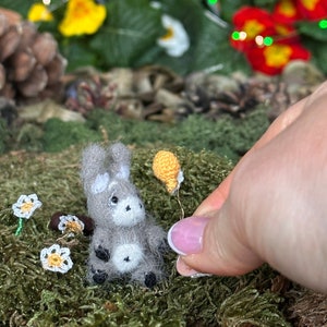 Tiny crochet donkey, pocket friend, miniamirugumi donkey, dollhouse collectible miniature, mini donkey dollhouse gift, crochet animals mini