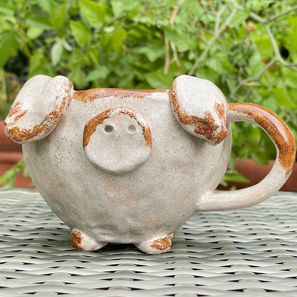 Ceramic lucky pig cup hand-made, tea cups with animal motif hand-shaped, piggy milk coffee cups hand-painted, children's cups