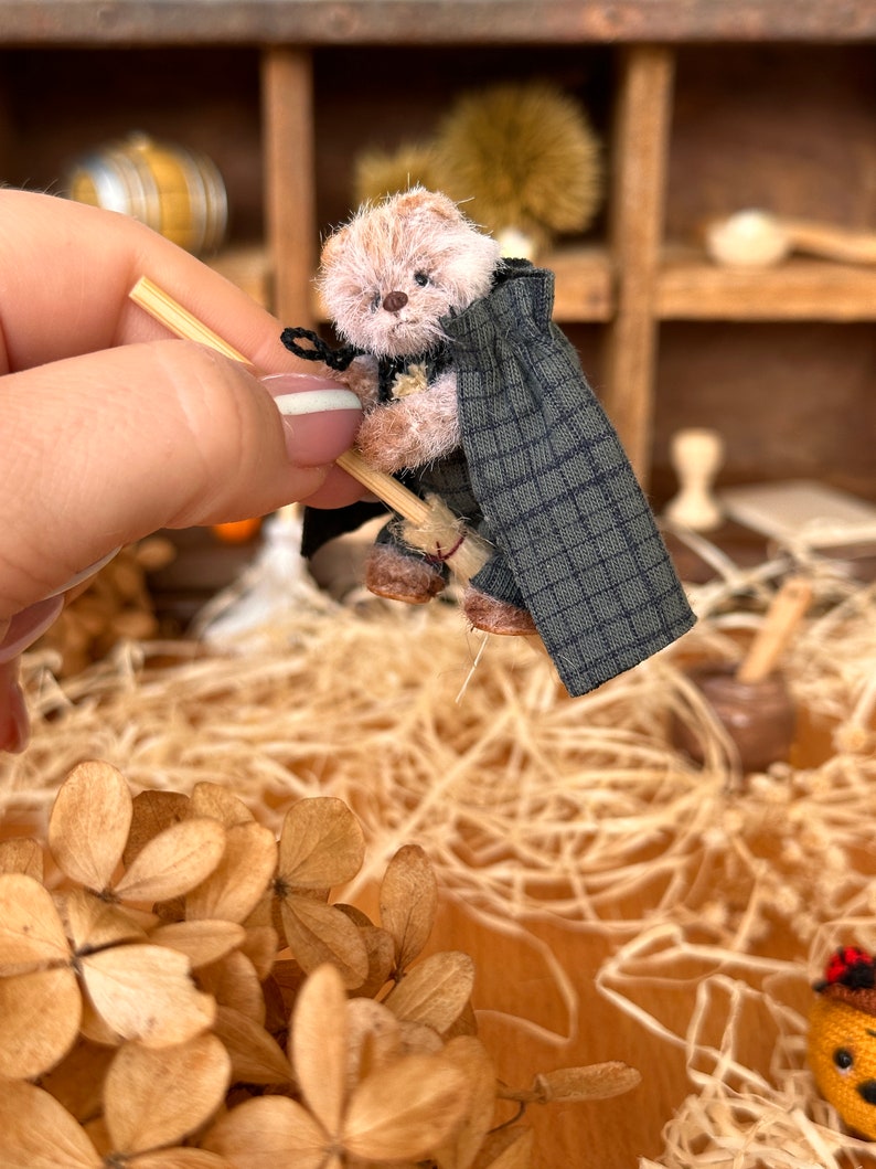 Halloween teddy bear with broom and witch hat 4 cm, miniature teddy, crocheted miniature, unique teddy, mini teddy, gift for teddy lovers image 4