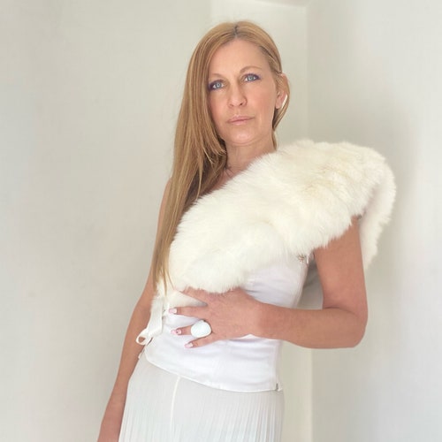 Bridal shops Fox Fur Collar, Real Natural white fox fur Shawl/ shoulder wrap
