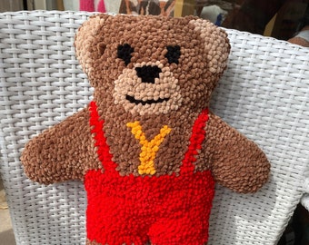 Punch Needle Stuffed Bear, Nursery Decor, Punch Needle Toy, Home Decor Ayı Yastık, Gift for Children, Home Accessory