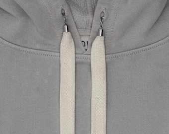 Set met kanten bedels met capuchon: dikke, gerafelde katoenen touwtjes