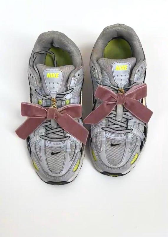 Handmade Rose Velvet Bow Shoelace ribbon decoration: Y2K Sneaker charm Accessory