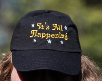 It's All Happening one size fits most hoed bijna beroemd