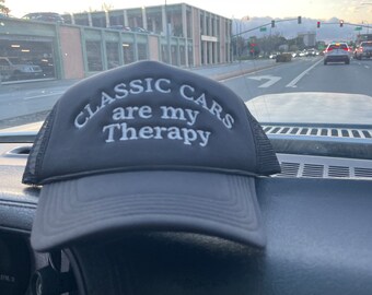 Klassische Autos sind meine Therapiemütze Trucker Hut Einheitsgröße
