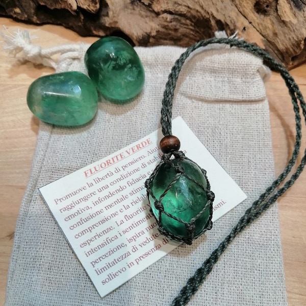 Green Fluorite Necklace, Stone of Freedom, Opening Stone Holder Necklace, Macramé Pendant, Medieval Celtic, Unisex Jewel, Amulet