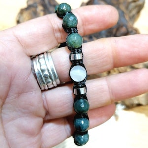 Agate and Moonstone Bracelet, Adjustable, Natural Lucky Stones, Handmade Macramé, Wellbeing Bracelet, Protective Amulet.
