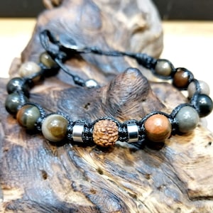 Armband aus ozeanischem Jaspis, verstellbar, Shamballa-Natursteine, handgefertigtes Makramee, Wohlfühlarmband, Unisex, schützendes Amulett.