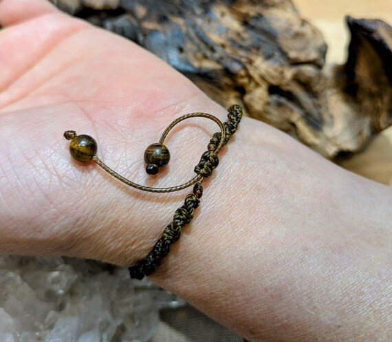 Braccialetto Con Occhio Di Tigre 10mm - Pietra Naturale, Regolabile, Corda Intrecciata - Portafortuna Per Yoga E Meditazione (Uomo/Donna)