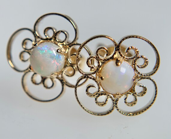 White Opal Cabochon 14K Yellow Gold Filigree Stud… - image 6