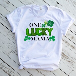 Een gelukkige Mama shirt, St Patrick&#39;s Day shirt voor vrouwen, gezegende Mama, cadeau voor moeder, shamrock shirt, lucky Mama tee, St. Paddy&#39;s day shirt