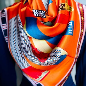 Foulard grand carré en soie naturelle Mulberry  • écharpe en soie pour femme • cadeau de luxe pour Mère, Noël, Anniversaire • mode équestre