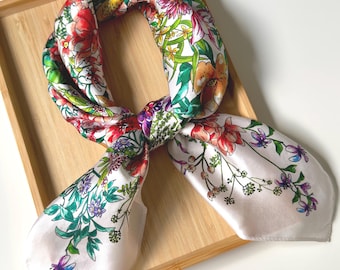 Magnifique foulard en soie naturelle • Motif fleurs éclatantes • écharpe en soie quantité supérieure Mulberry • cadeau de Noël pour femme