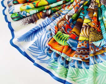 Foulard grand carré en soie naturelle Mulberry  • écharpe en soie pour femme • cadeau de luxe pour Noël, Anniversaire • fête des mères