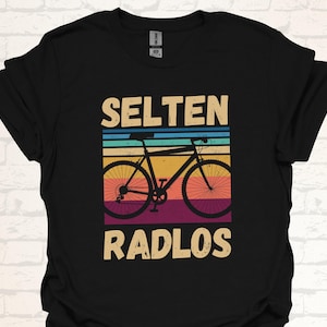 Rarely Bikeless T-Shirt | Funny retro bicycle design shirt for cyclists and cyclists | Funny gift for cyclists and mountain bikers