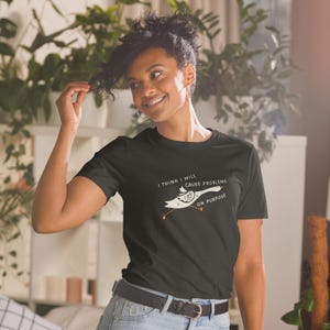 Unisex T-Shirt mit einer lustigen Gans und der Aufschrift: I think I will cause problems on purpose.