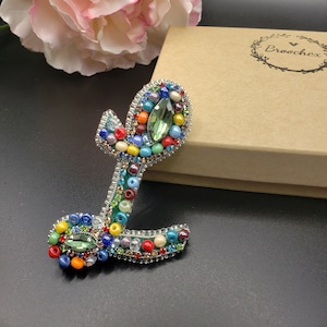 Broche con la letra L hecho a mano, prendedor con nombre, regalo personalizado, prendedor con nombre