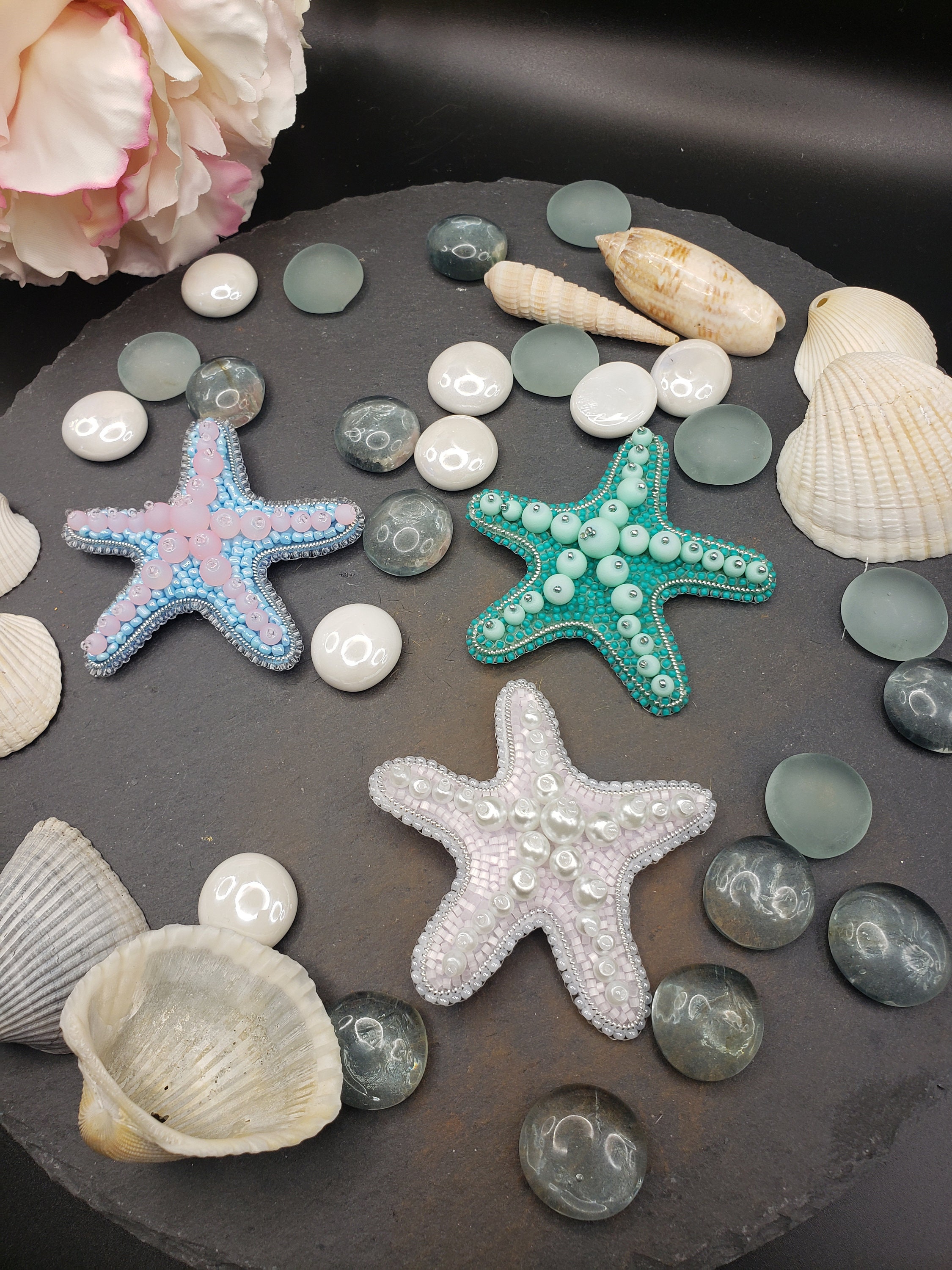 Broche étoile De Mer Perles De Cristal Facettées Bleu Et Blanc – Modèle 778, Très Bon état