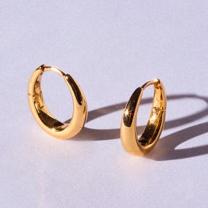 NEUE 'Isabelle' Oval Creolen - 18k Vergoldete Oval Creolen - Mittelgroße Statement Ohrringe - Jeden Tag Gold Creolen