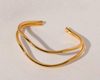 18k Gold PVD Plated Wavy Cuff Bangle – Waterproof Double Band Bracelet