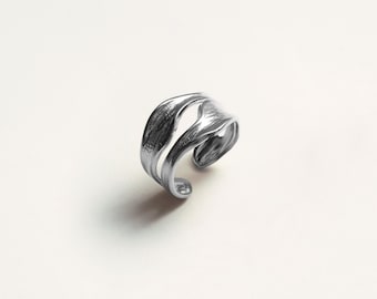 Anillo de puño 'Muse' texturizado impermeable - libre de deslustre - anillo de plata grueso - anillo de declaración - anillo de apilamiento - anillo de plata maciza