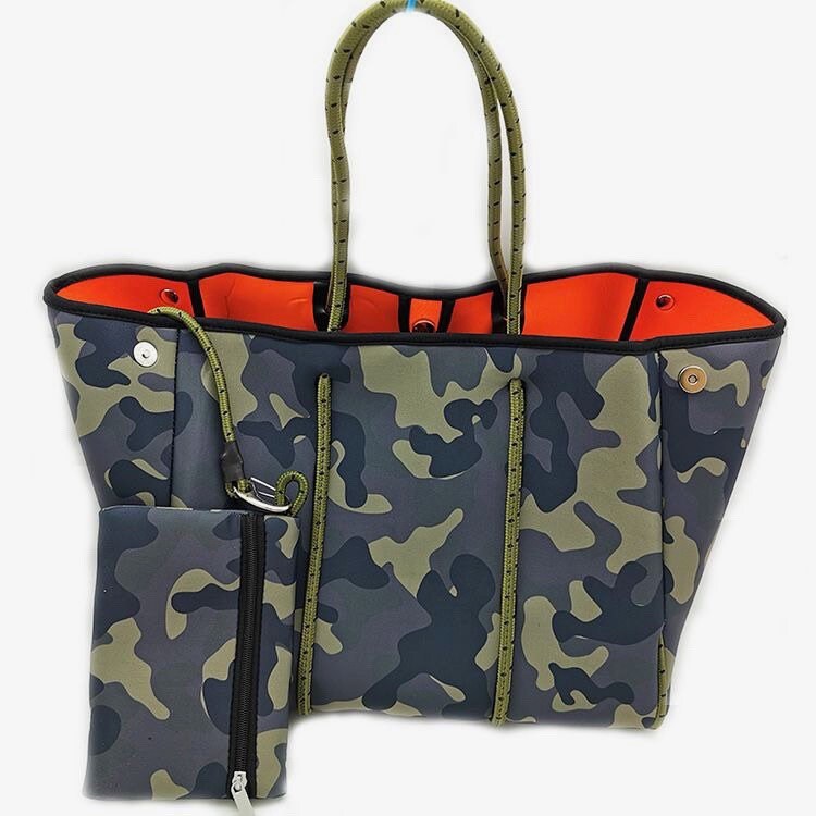 Easy DIY Neoprene Tote Bag w/ Printable Pattern - Creative Fashion