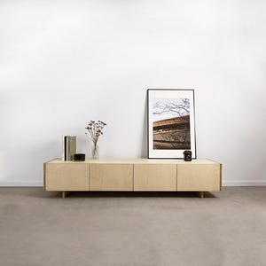 OTOTO.03 Minimalistische Sperrholz-Medienkonsole, Medienständer, TV-Ständer, TV-Schrank, Medienkonsole, Aktenschrank, Sideboard, Entertainment-Center