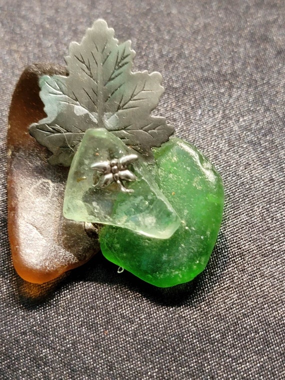 Sea Glass Pin Jewelry w/ leaf and firefly charm - image 2