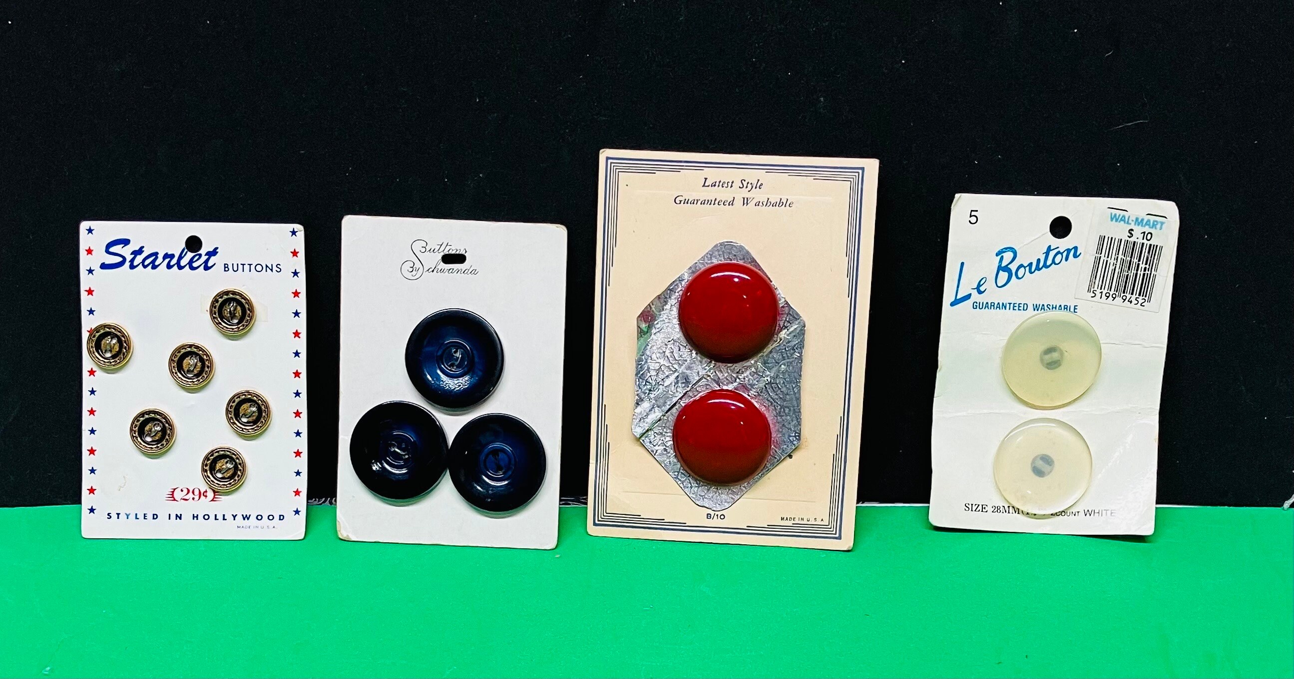 Twenty-one Vintage Button Cards With All Complete Buttons (basket NFS ...