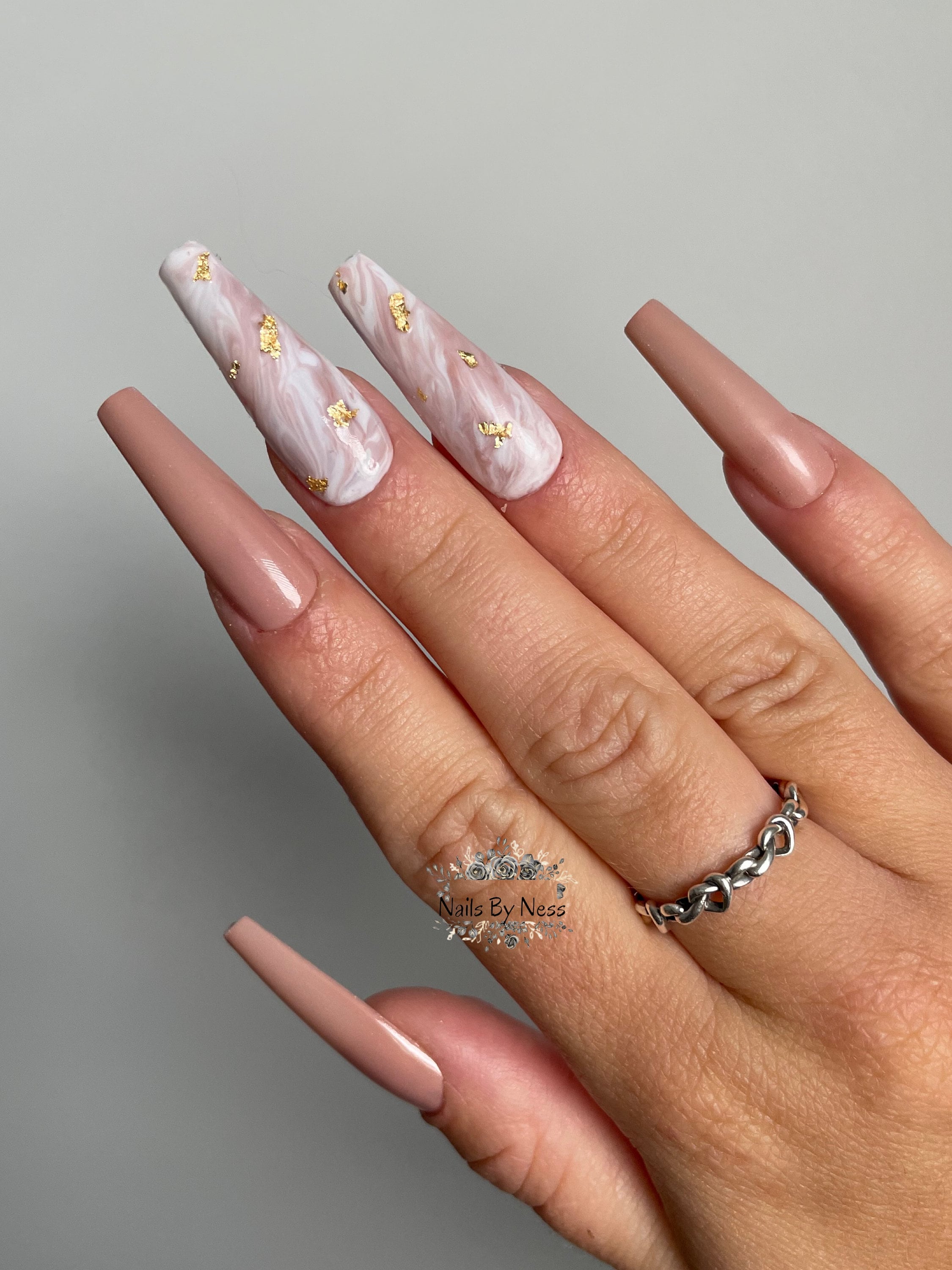 Lavender Color Gel Polish Cat Nails Stock Image - Image of finger,  manicure: 227453133