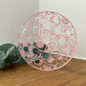 Halliesphere BLUSH PINK 10cm Eco Recycled Flower Holder, Sustainable Stem Holder, Modern Flower Frog Ikebana Flower Arranging letterbox post