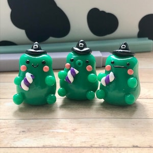 Handmade Polymer witch frog desk friend sculpture/polymer clay sculpture/small polymer clay figurine/clay sculpture/desk pet/worry buddy