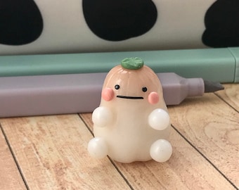 Handmade Polymer clay onion desk friend sculpture art polymer clay sculpture home decor gift for friend birthday gift cute wedding gift