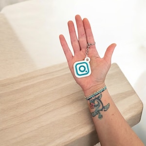 NFC Social Media Keychain: Business Networking Tag
