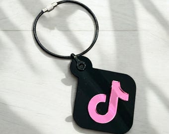 NFC Social Media Keychain: Business Networking Tag