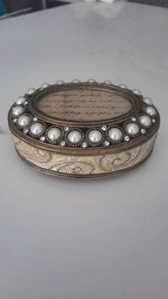 Vintage Jewelry Brass Trinket box with Photo Fram… - image 1