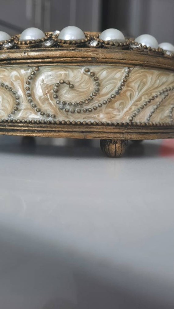 Vintage Jewelry Brass Trinket box with Photo Fram… - image 6