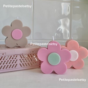 Daisy | Flower | Nature | Pastel | Candle | Vegan Decorative Pillar | Soy Wax | Natural | Home-decor | Aesthetic | Handmade | Gifts