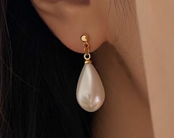 Silver Lustrous Teardrop Pearl Earrings, 14K Gold Fill Pearl Stub, Bridesmaid Jewelry, Gift for Daughter, Girlfriend, Mom, Wife