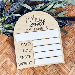 Personalized Birth Announcement Sign Reusable Wooden Dry Erase Birth Stat Sign with Marker Newborn Baby Photo Prop Nursery Decor Baby Shower