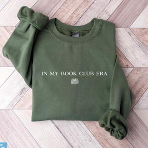 in my reading era sweatshirt