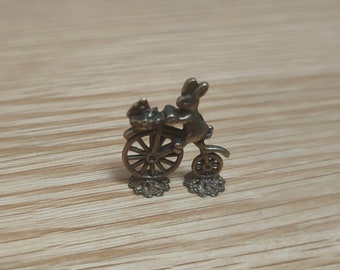 1/12, Dolls House miniature Rabbit on Penny Farthing Bicycle Ornament Cute metal Peter Rabbit Nursey Easter Gift Cute Card making, dioramas