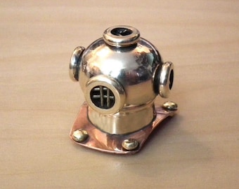 1/12 dolls house miniature Divers diving Helmet MarkV solid brass Study desk Hand crafted