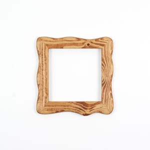 Naturholz-Bilderrahmen, quadratischer Holzrahmen handgefertigt aus Kiefer 20x20 cm, Unikat