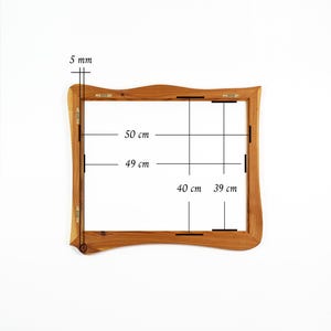 Bilderrahmen aus Echtholz, rustikaler Holzrahmen aus Lärche, handgefertigtes Naturholz Unikat 40x50 cm mit organischer Form, Posterrahmen imagen 7
